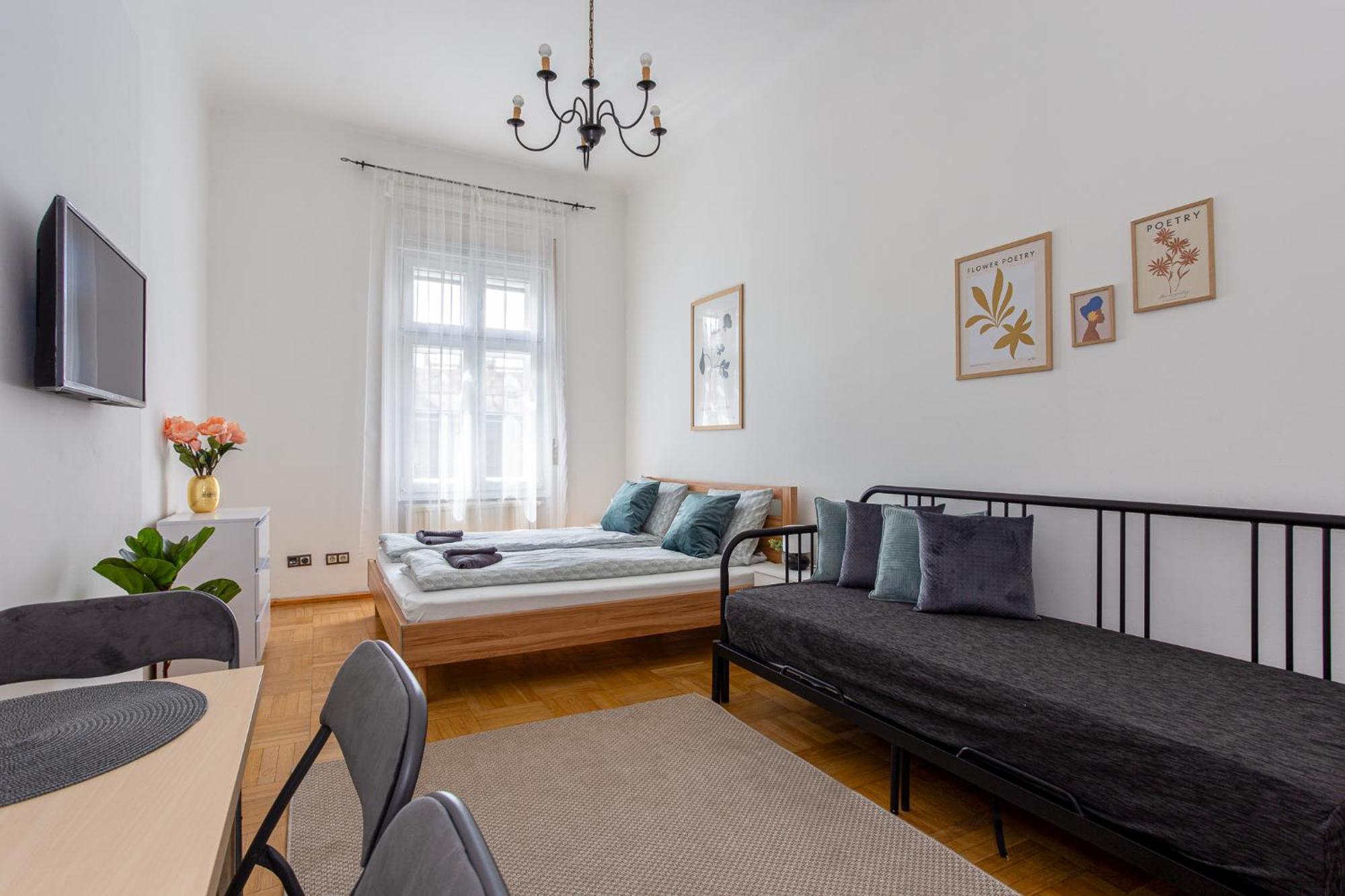 Urania Apartments Budapest Luaran gambar